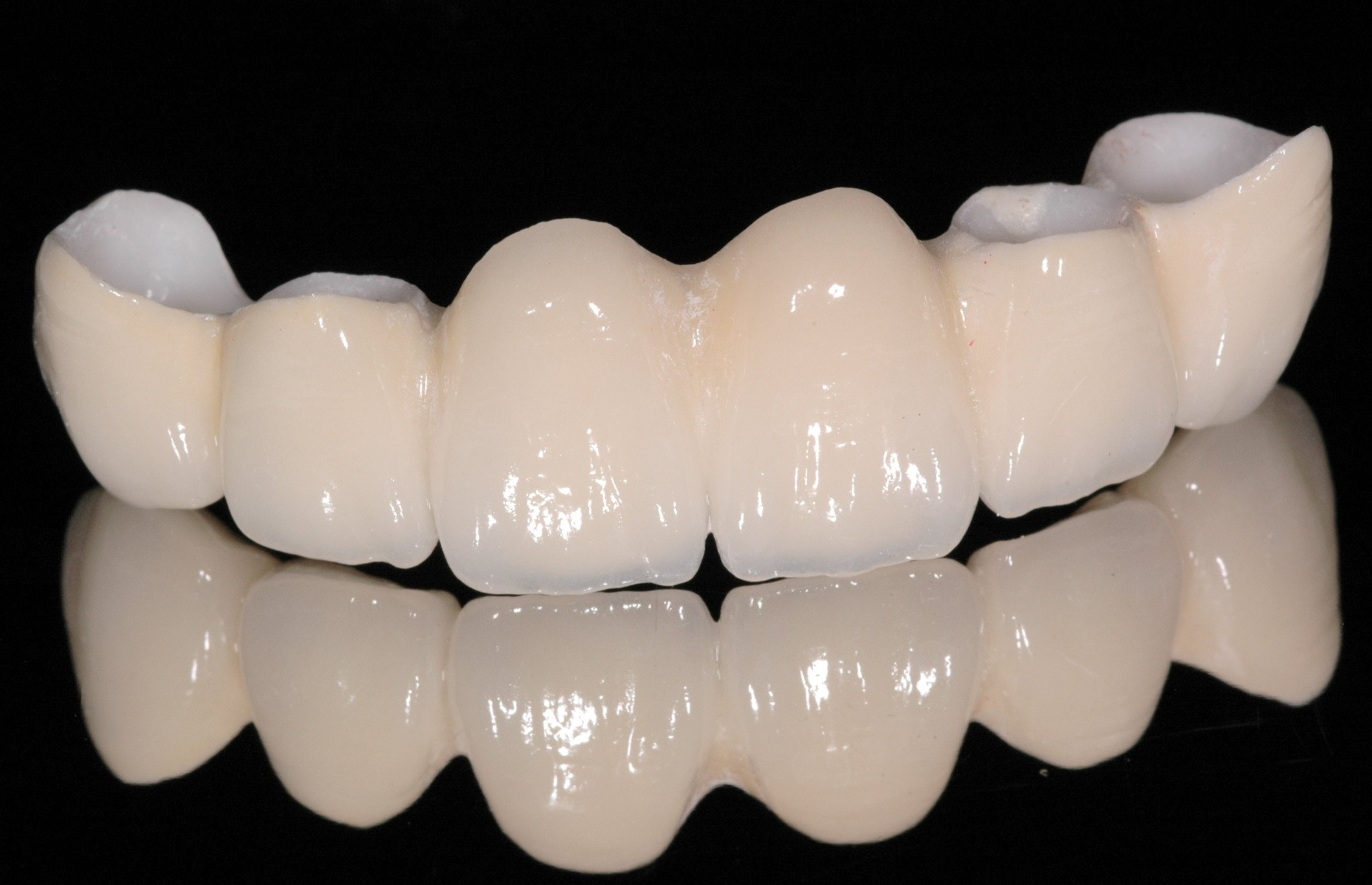 Zirconium crowns